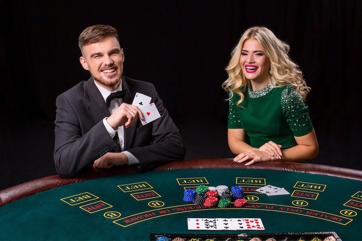 Hot Pot live dealer table displayed on mobile screen showing card reveal and betting interface